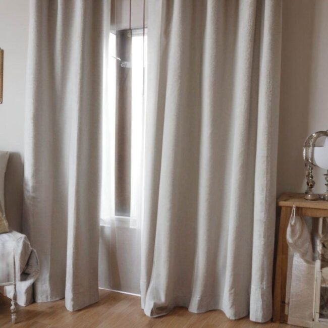 Jakie są rodzaje agrafek do firan i jak je założyć